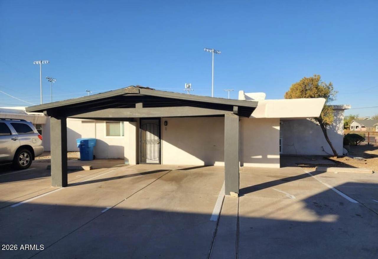 1405 Roosevelt Street - Photo 1