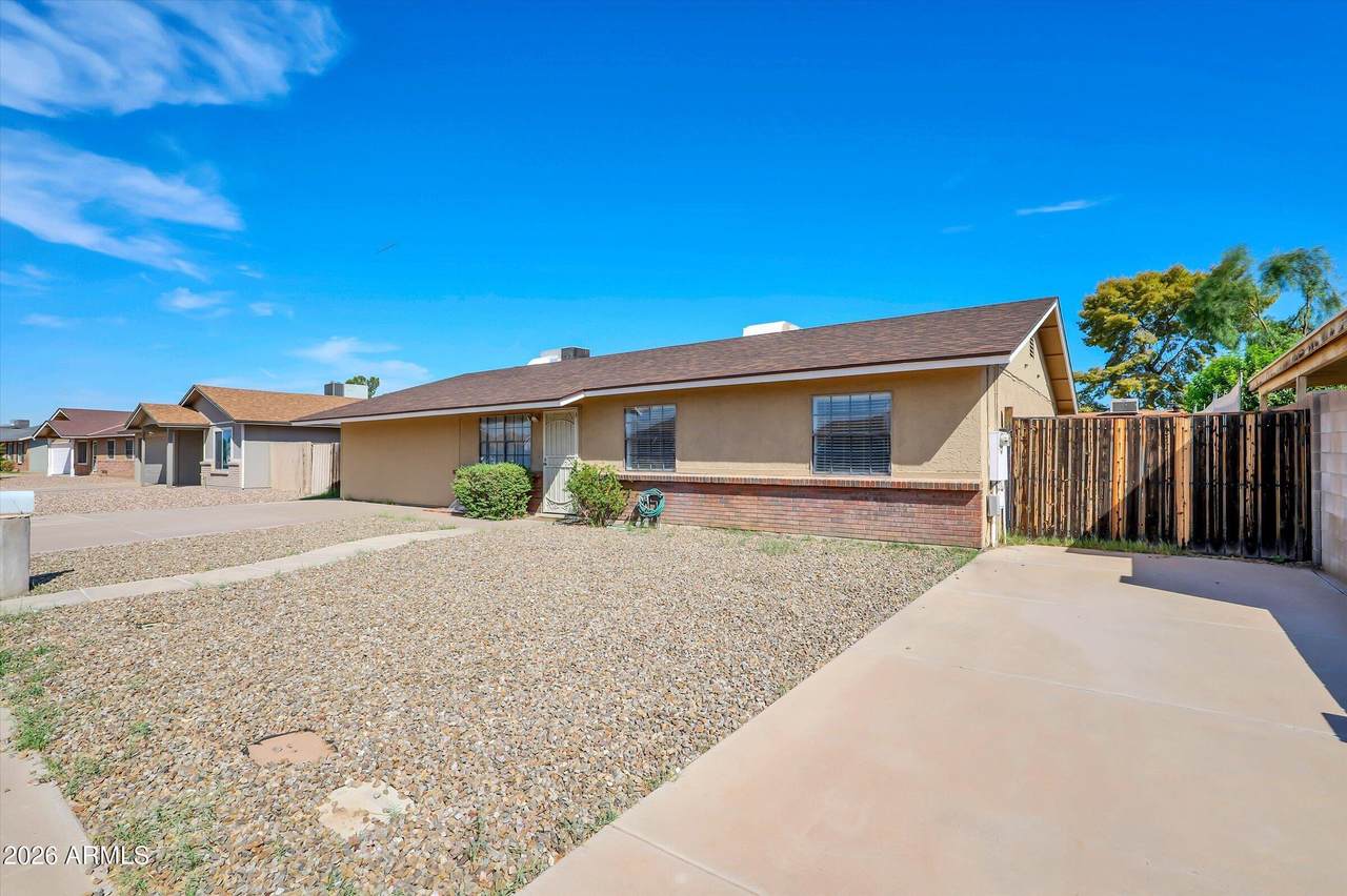 1056 Hackamore Street - Photo 1