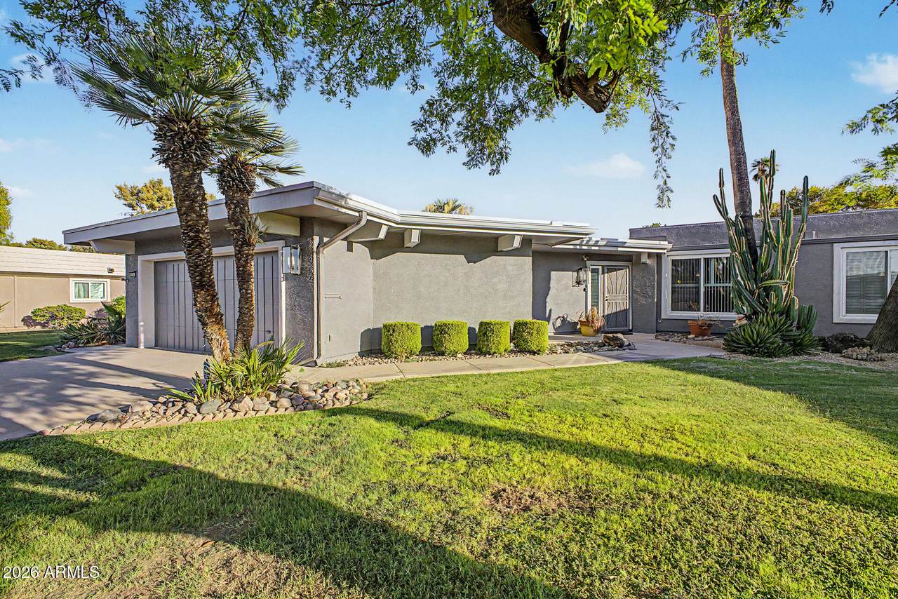 10501 Pineaire Drive - Photo 1