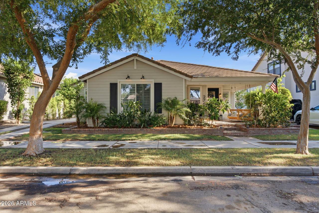 2709 Tamarisk Street - Photo 1