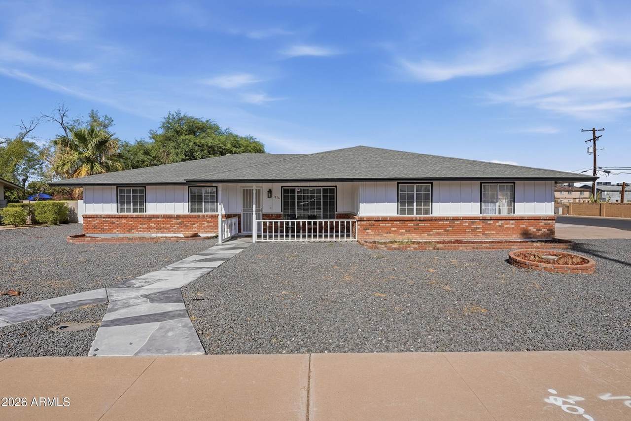 1756 Summer Circle - Photo 1