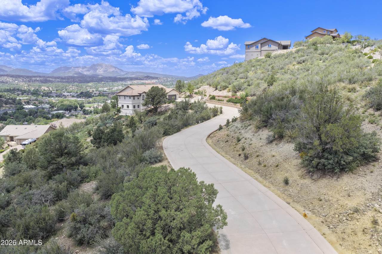374 Summit Pointe Drive - Photo 1