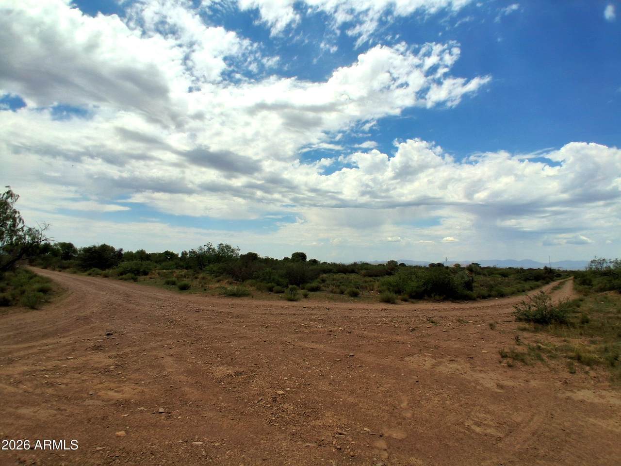 https://bt-photos.global.ssl.fastly.net/armls/1280_boomver_1_7061995-2.jpg