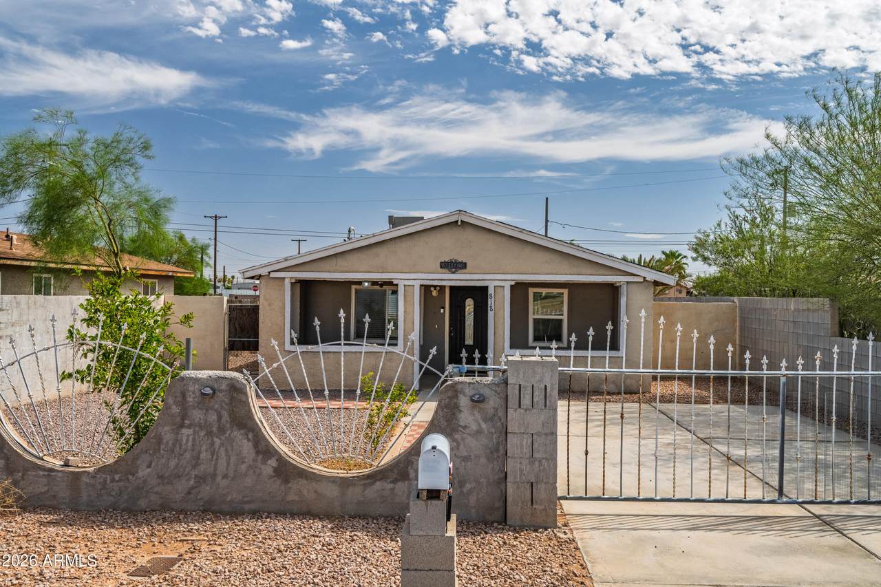 318 3RD Avenue - Photo 1
