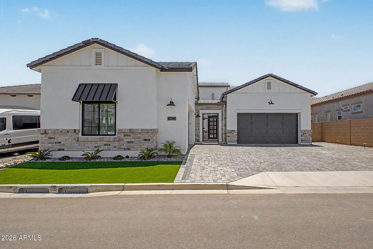 5823 Sanford Street - Photo 1