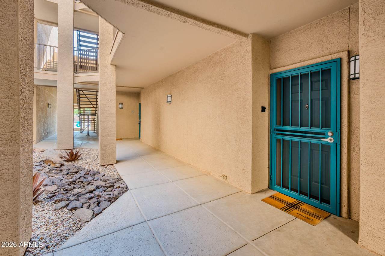 14950 Mountain View Boulevard - Photo 1