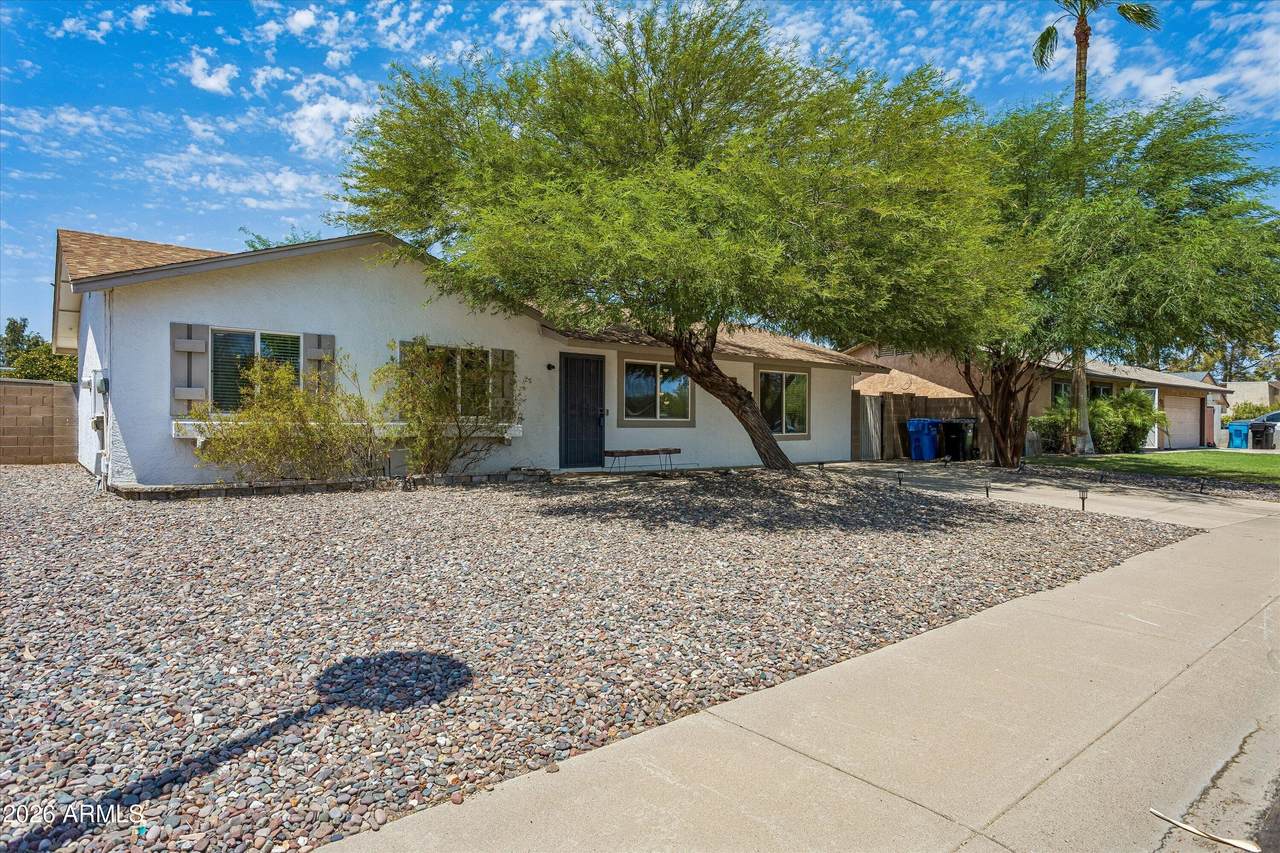 18232 26TH Place - Photo 1