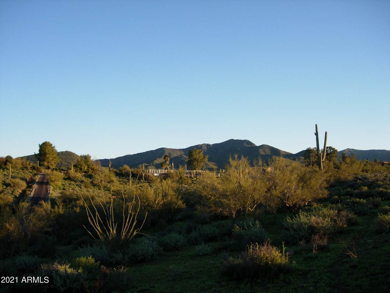 https://bt-photos.global.ssl.fastly.net/armls/1280_boomver_1_7062900-2.jpg