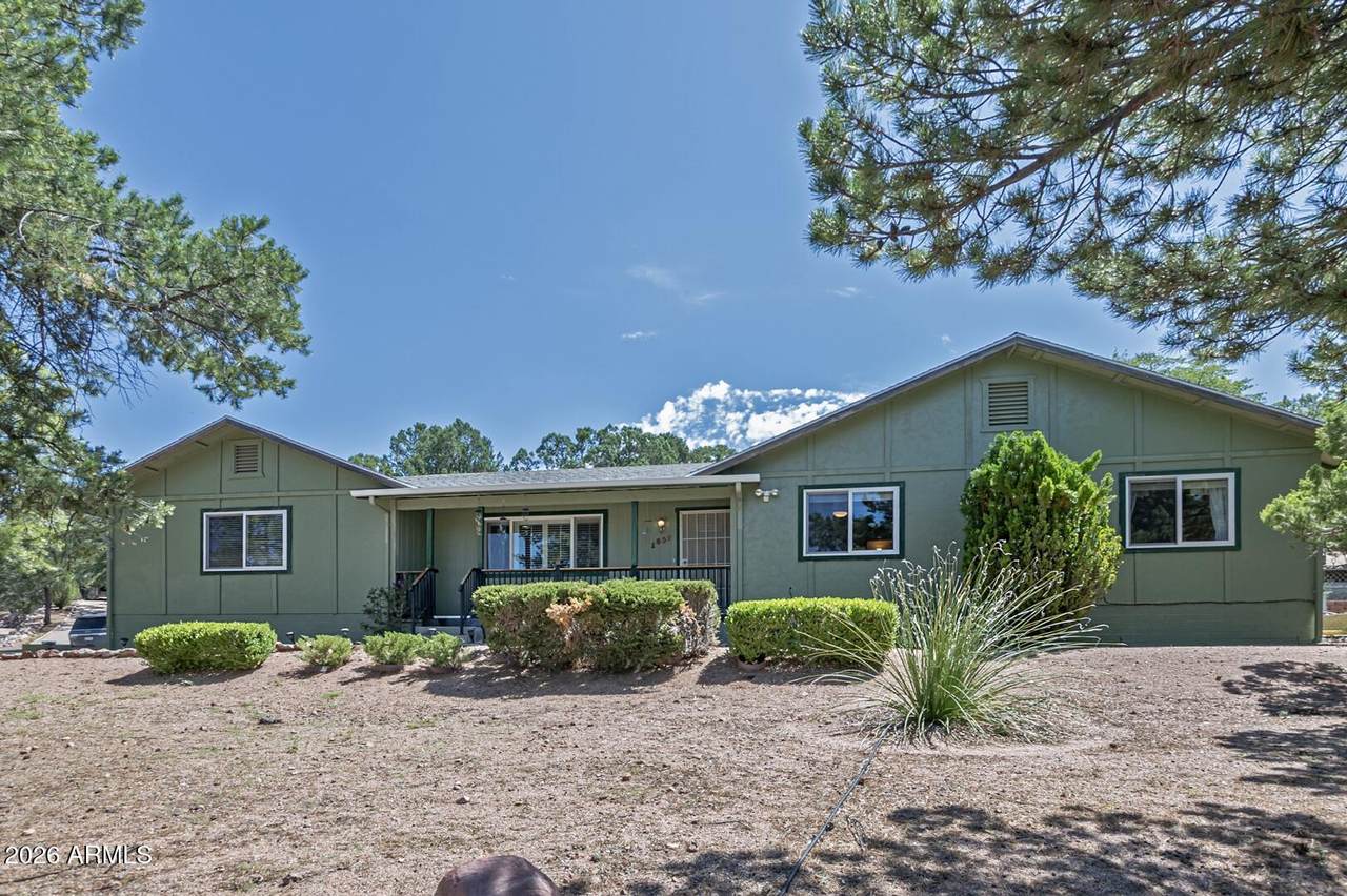 1407 Sunset Drive - Photo 1