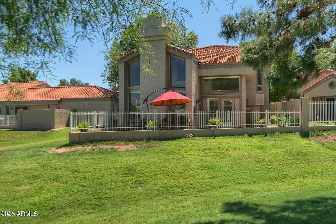 4020 Laurel Lane - Photo 1