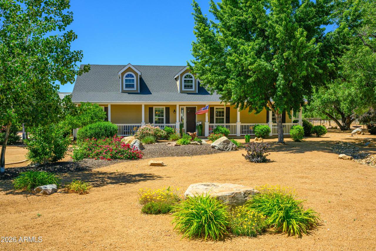 1409 Kelly Drive - Photo 1