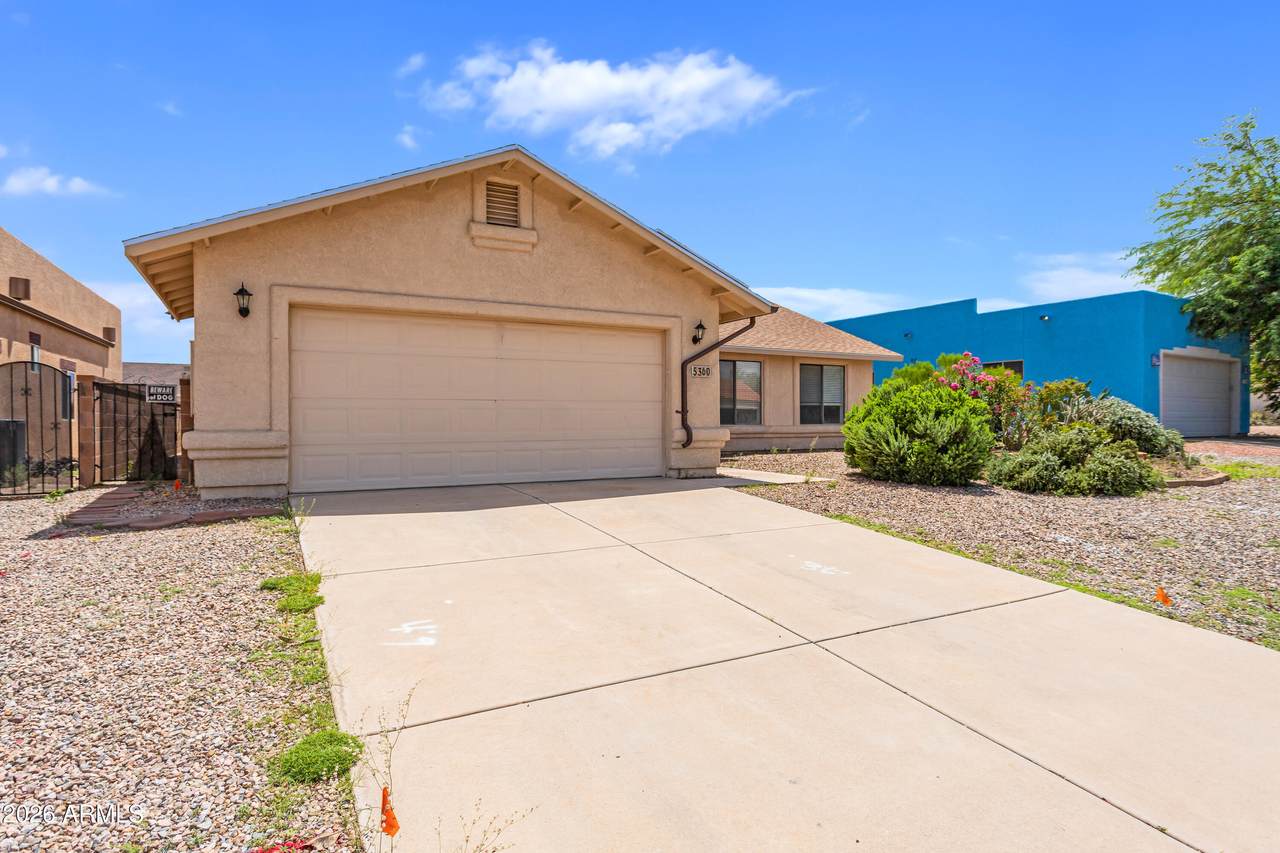 5360 Highland Shadows Drive - Photo 1