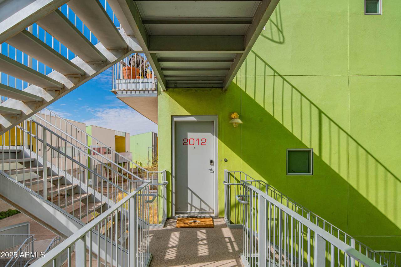 1111 University Drive - Photo 1