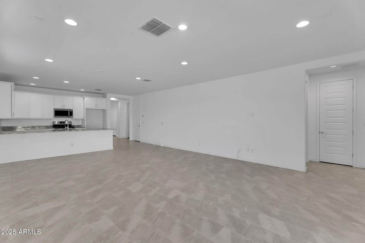 19948 Flower Street - Photo 1