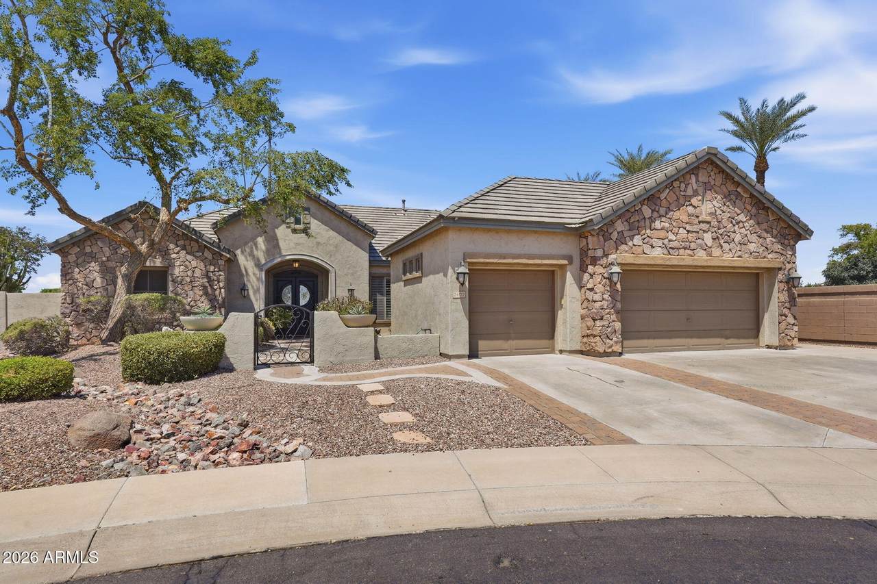 2402 Everglade Court - Photo 1