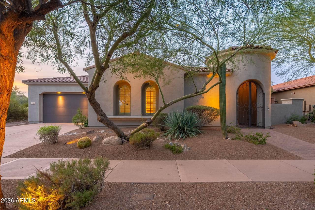 9400 Desert Village Drive - Photo 1