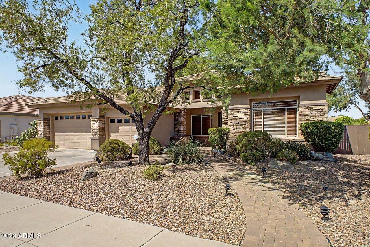 2740 Honeysuckle Lane - Photo 1