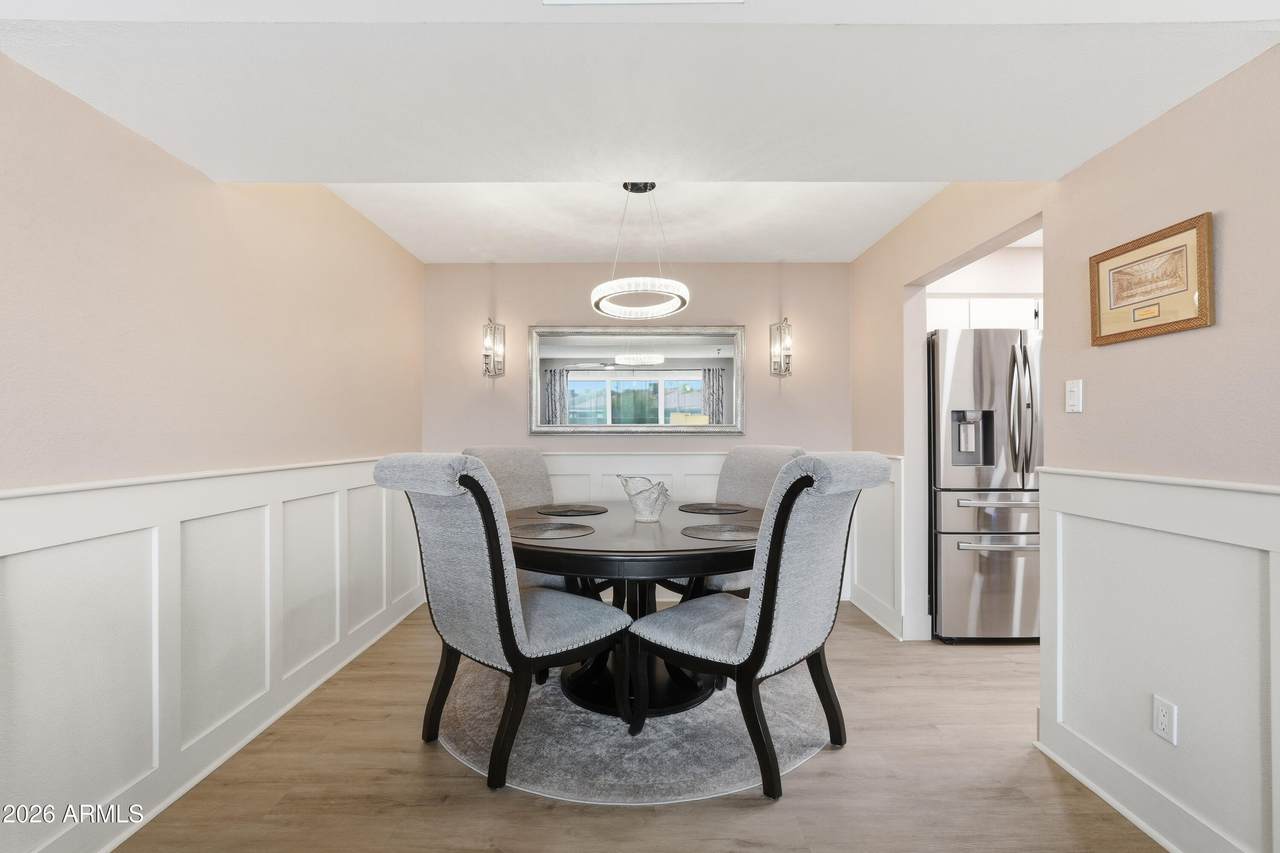 515 Parkcrest - Photo 1