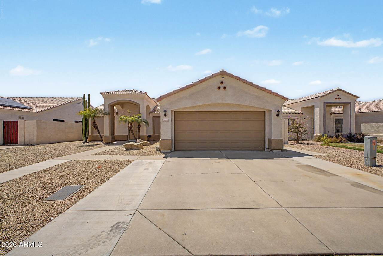 5007 Davis Road - Photo 1