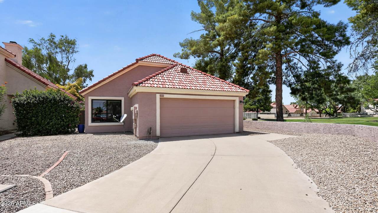 1502 Campbell Avenue - Photo 1