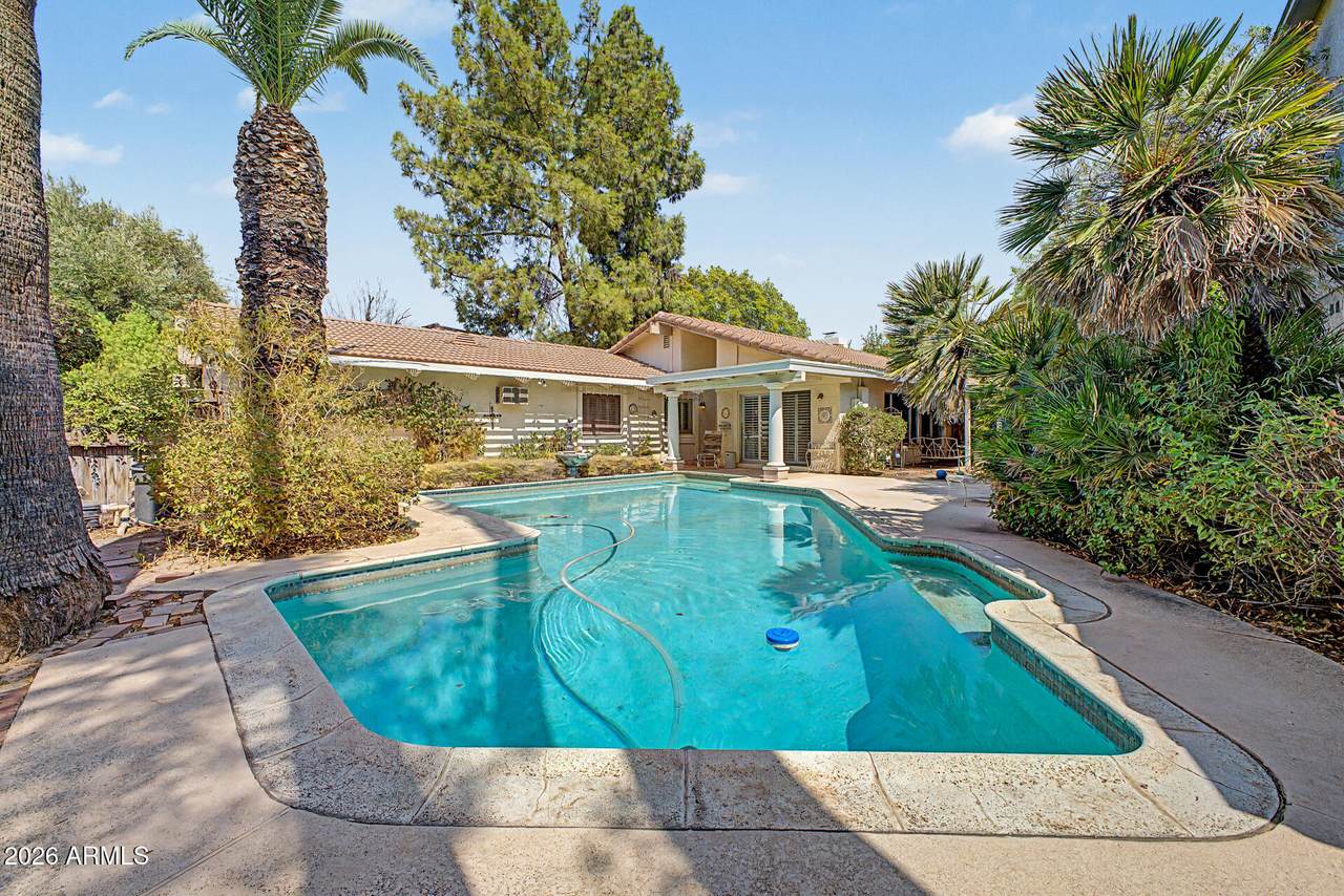 1518 Northshore Drive - Photo 1