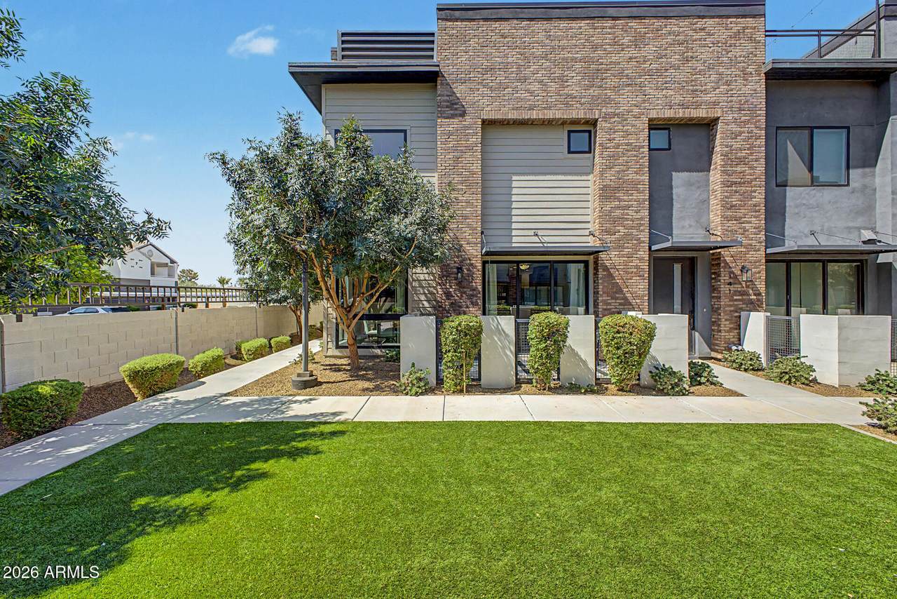 137 Hearne Way - Photo 1
