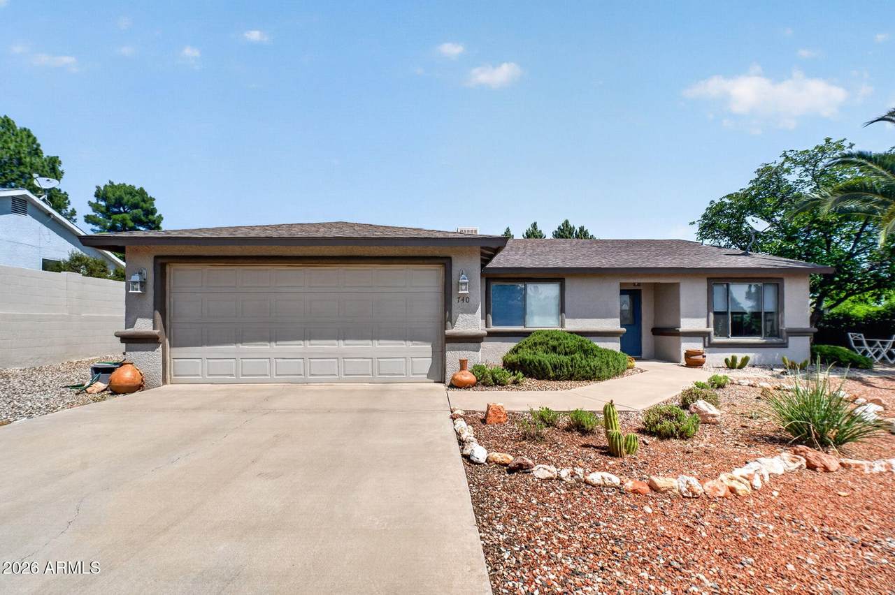 740 Lisa Street - Photo 1