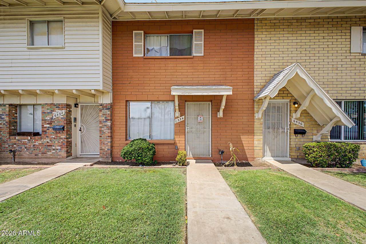 6534 43RD Avenue - Photo 1