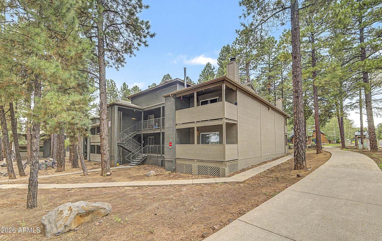1185 University Avenue - Photo 1