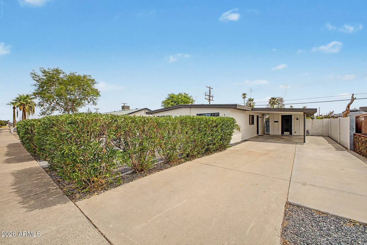 433 Beatryce Street - Photo 1