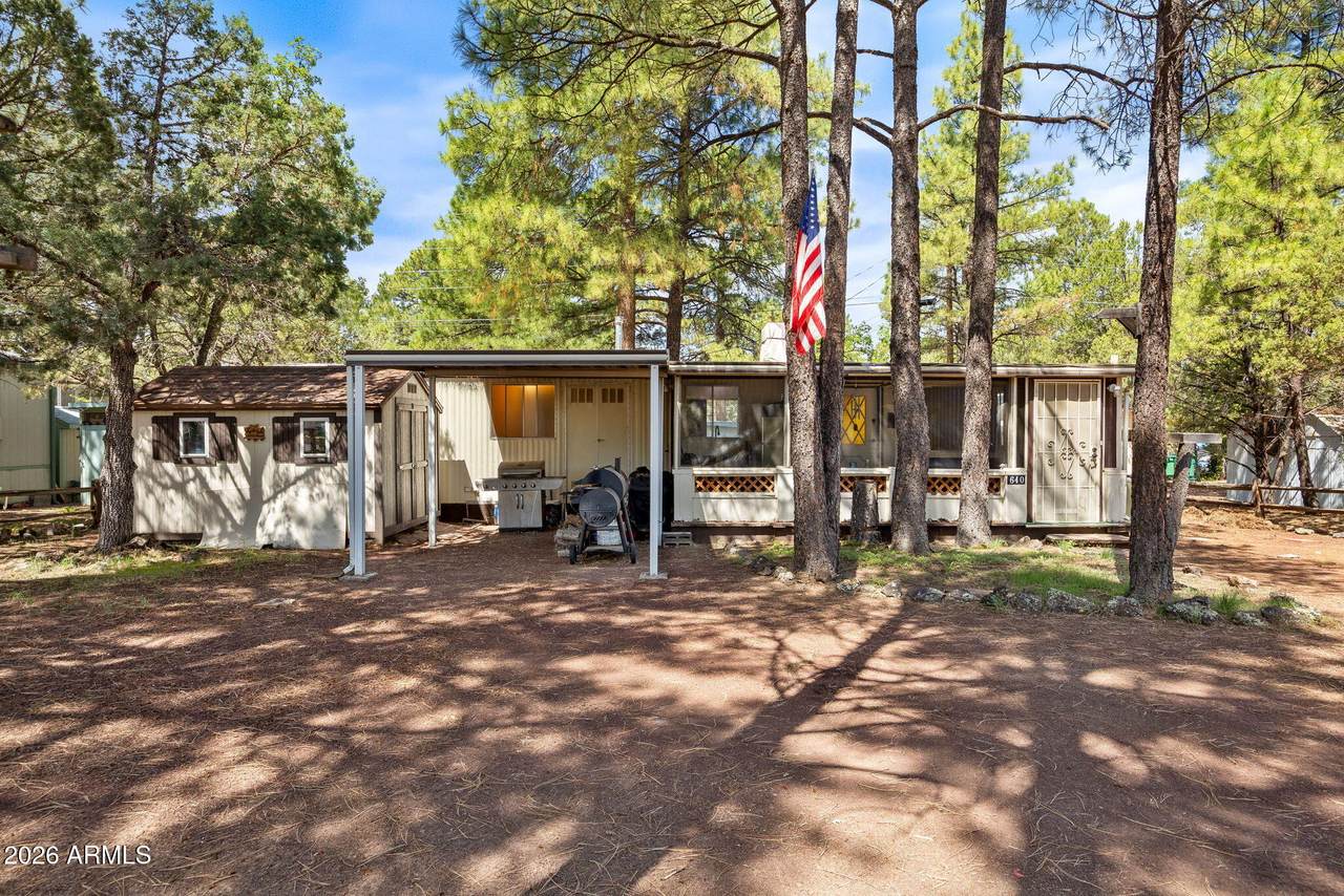 640 43RD Avenue - Photo 1