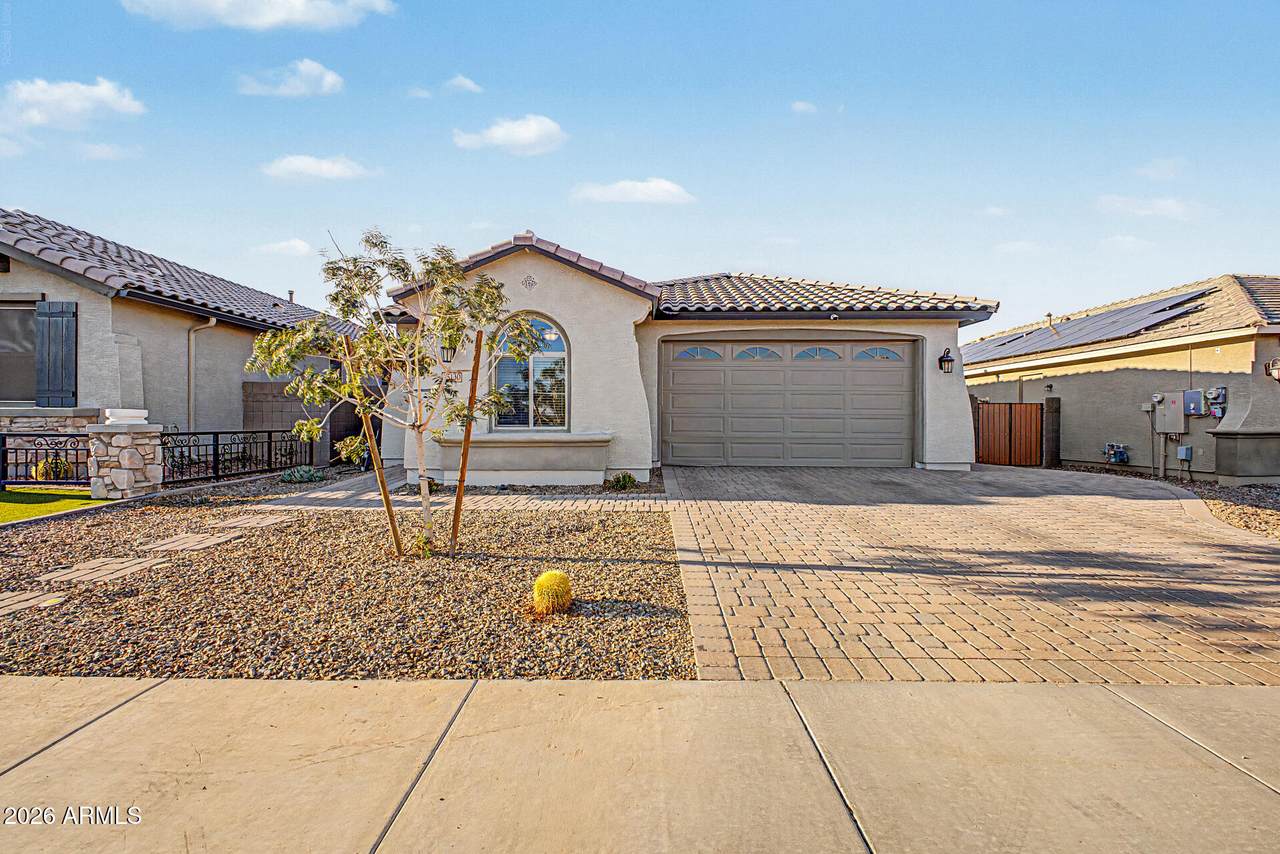 15130 Moreland Street - Photo 1