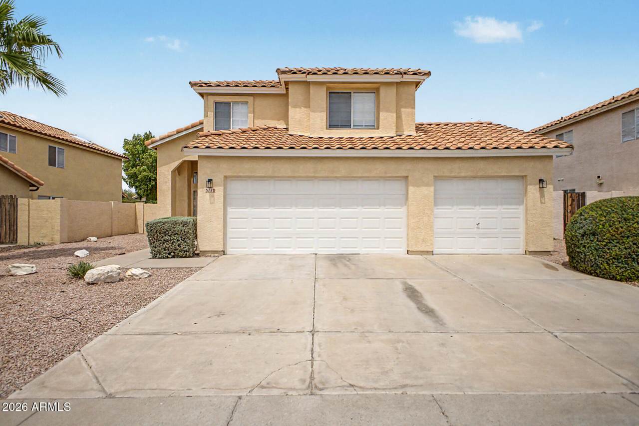 3110 Cottonwood Lane - Photo 1