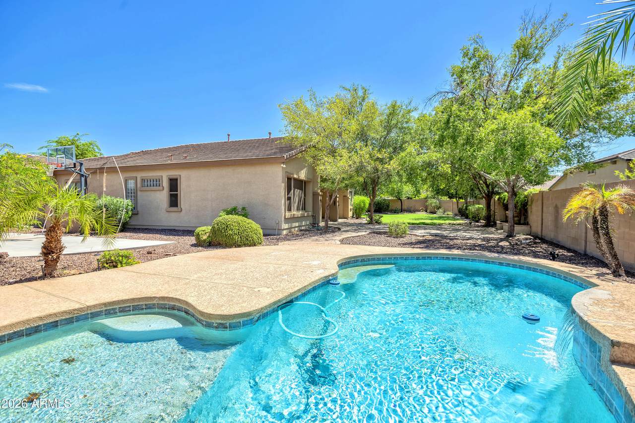 7333 Kirsten Avenue - Photo 1