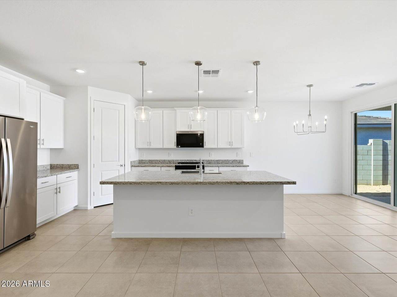 https://bt-photos.global.ssl.fastly.net/armls/orig_boomver_1_7069731-2.jpg