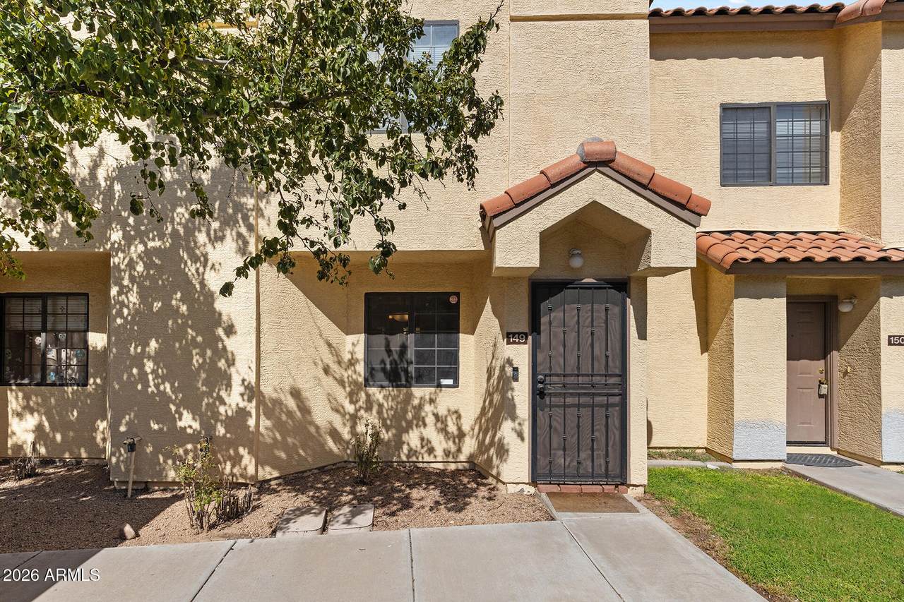 455 Mesa Drive - Photo 1