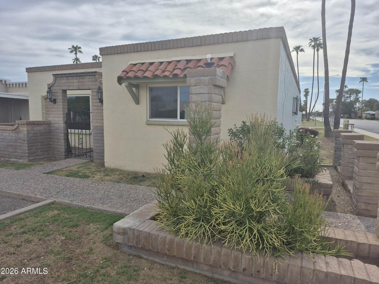 560 Hobson Plaza - Photo 1