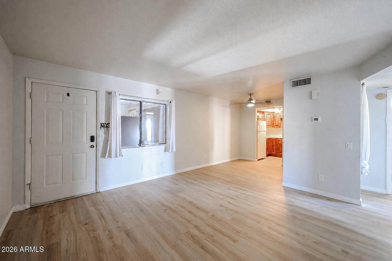 17 Ruth Avenue - Photo 1