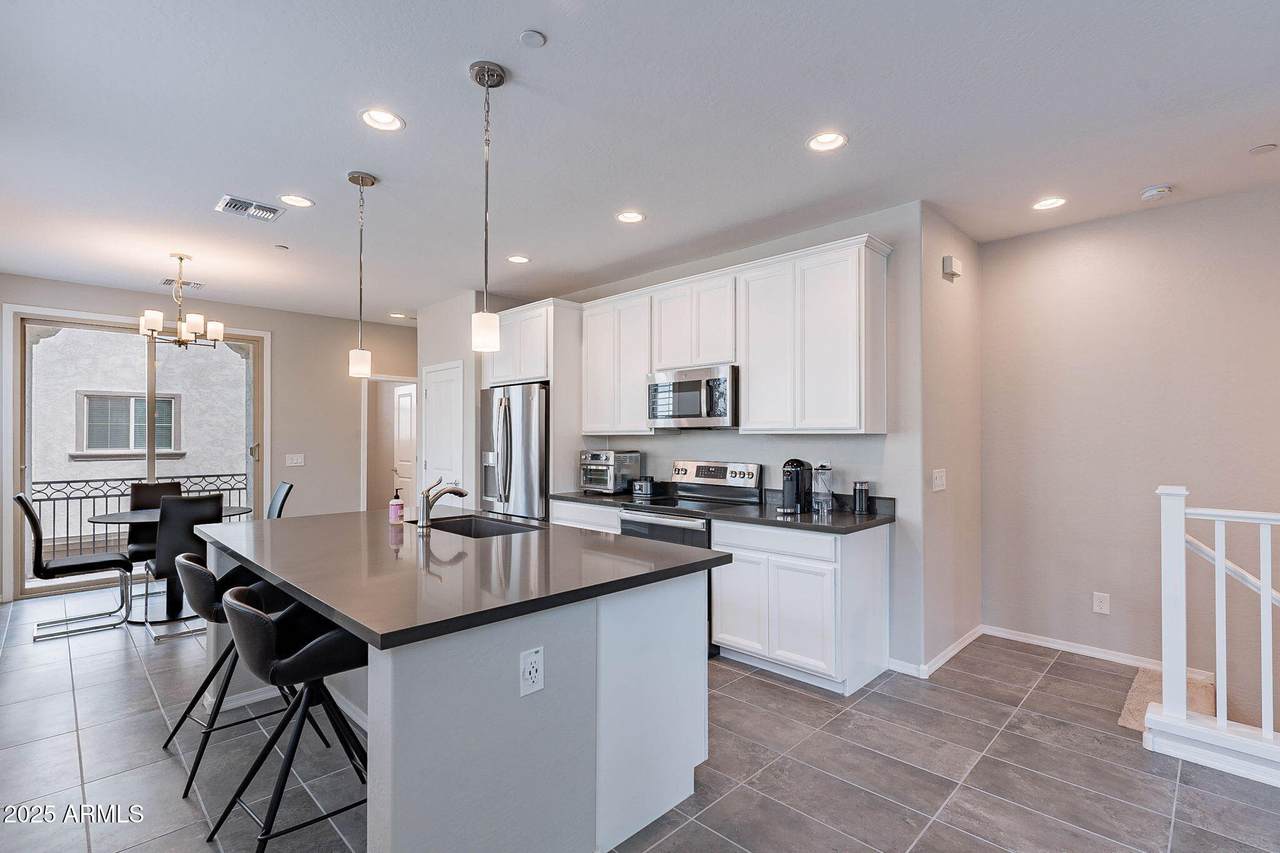 1741 Chelsea Lane - Photo 1
