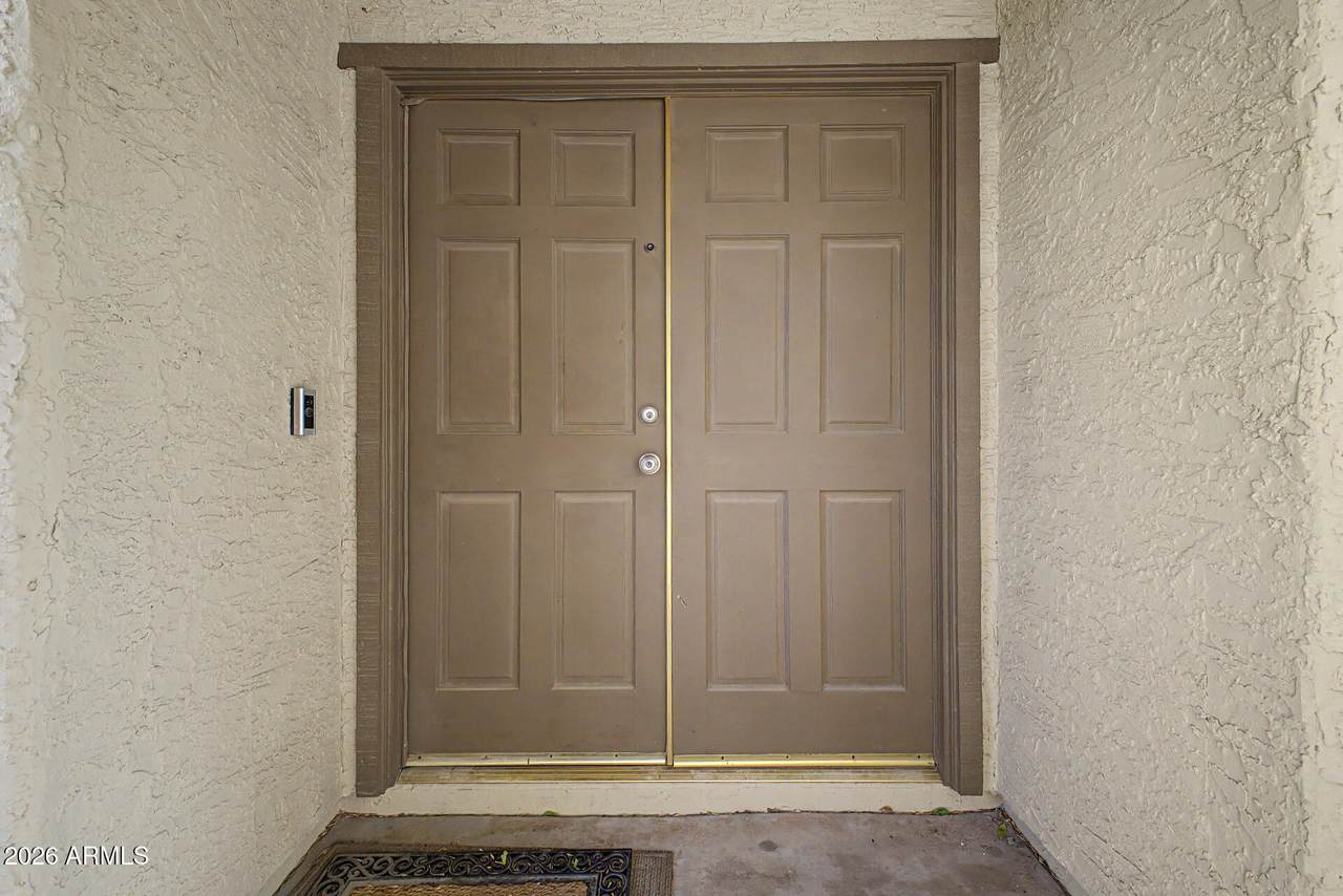https://bt-photos.global.ssl.fastly.net/armls/1280_boomver_1_7071435-2.jpg