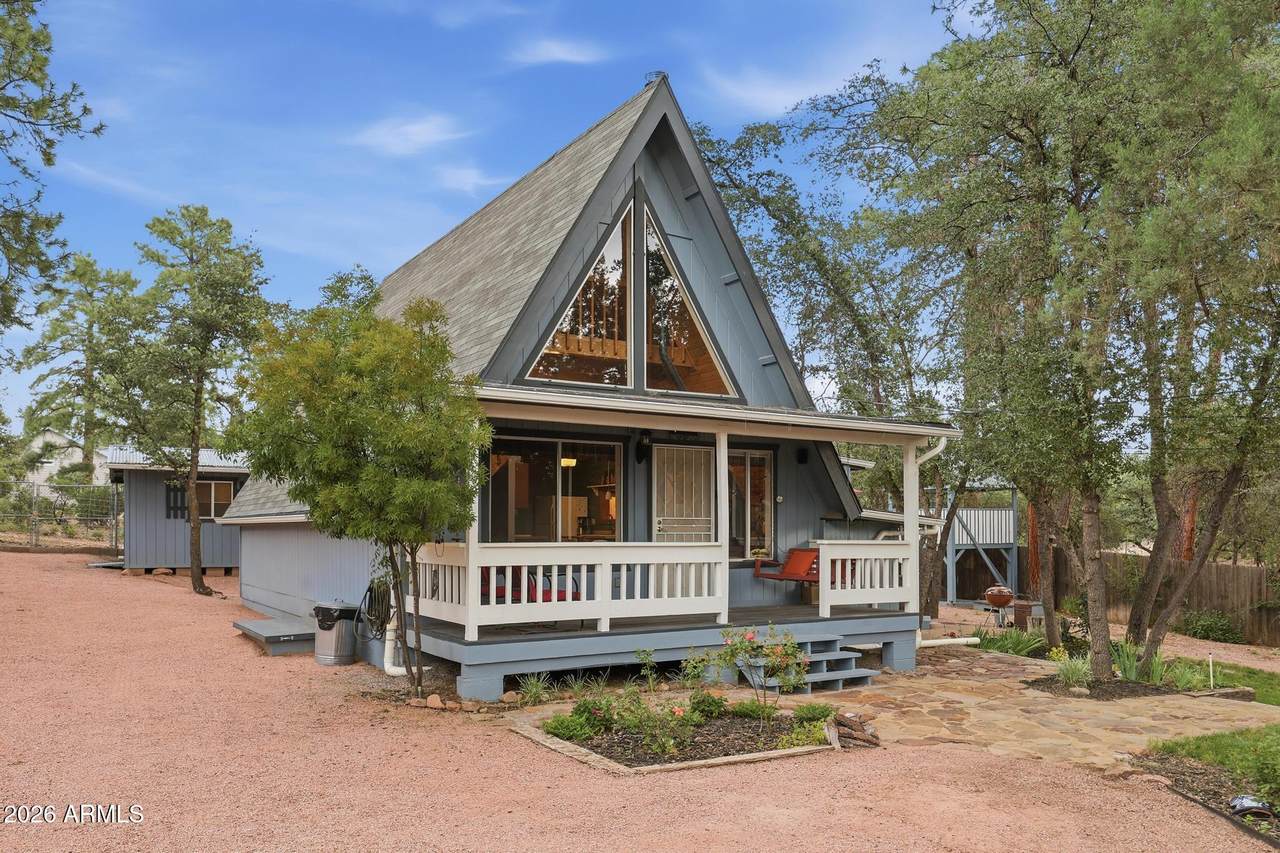 404 Arizona Circle - Photo 1