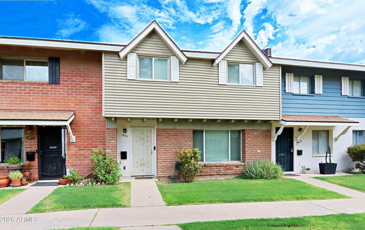 1675 Hazelwood Street - Photo 1