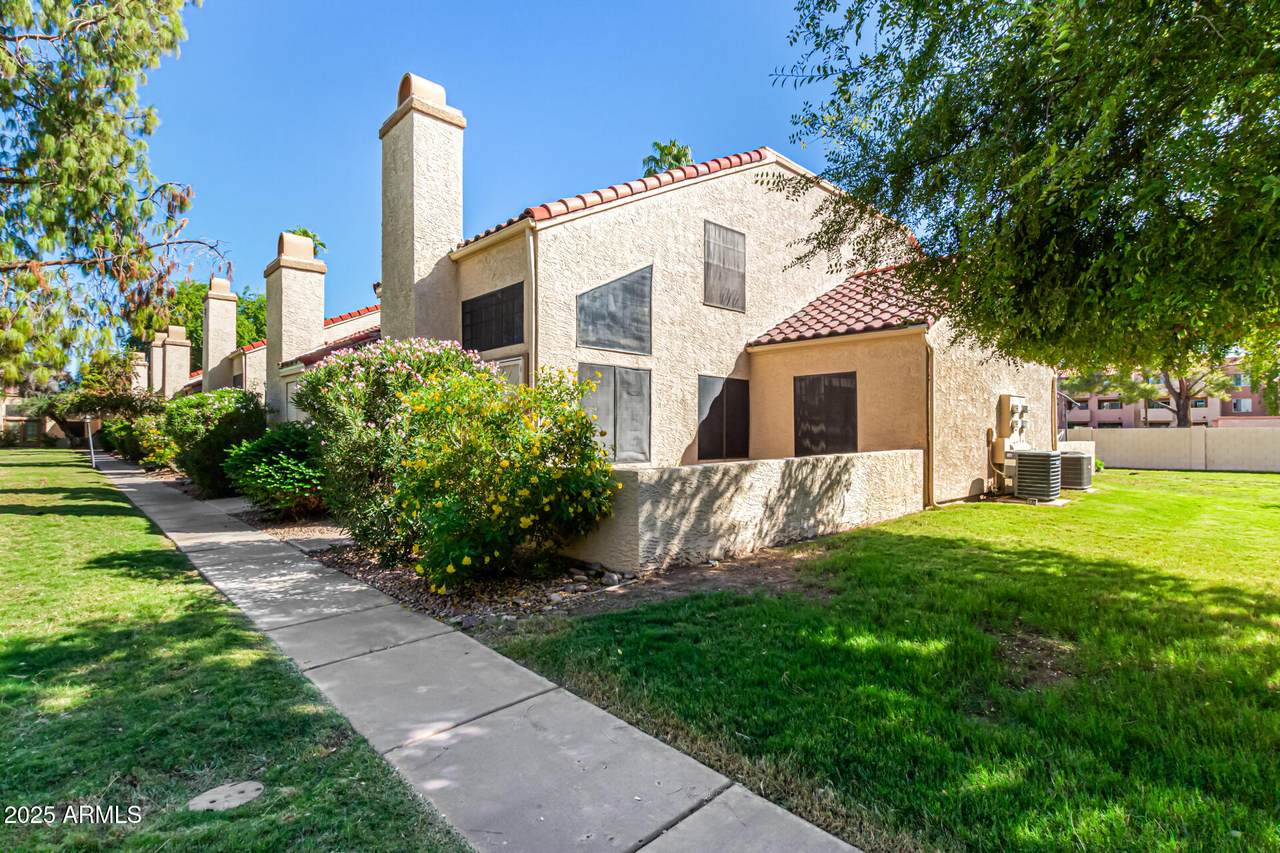602 May Street - Photo 1