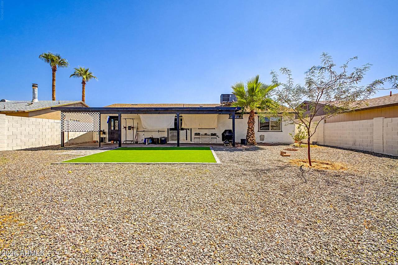 18240 32ND Lane - Photo 1