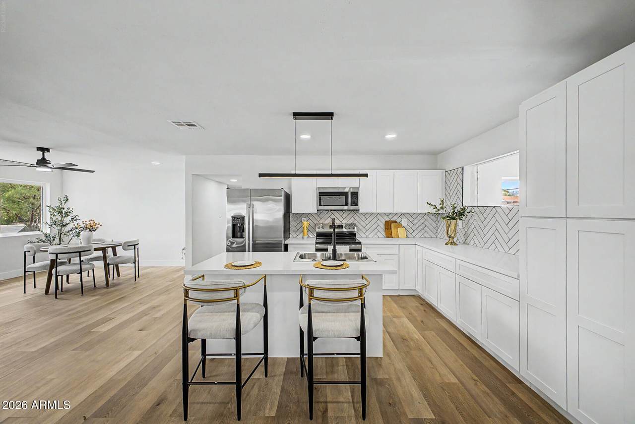 6709 27TH Drive - Photo 1