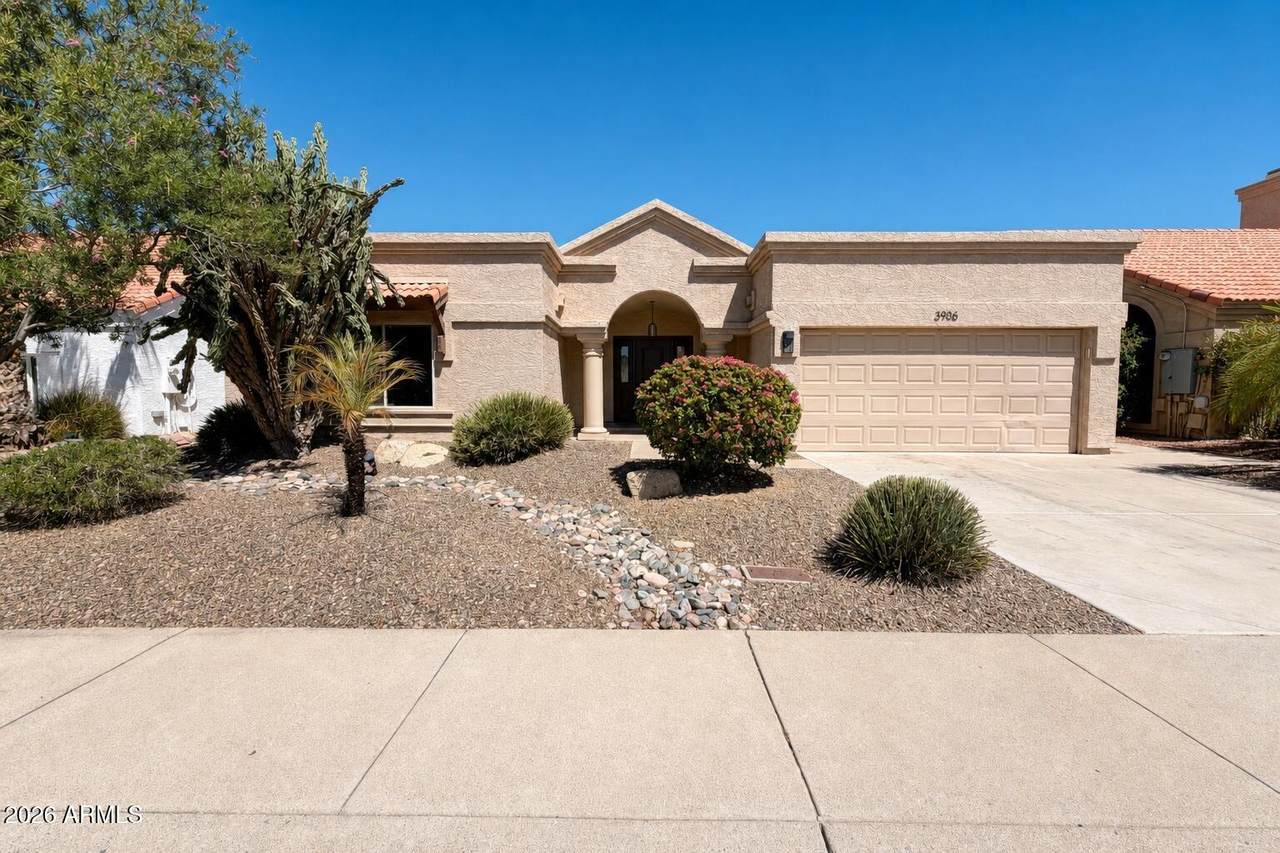3906 Amberwood Drive - Photo 1