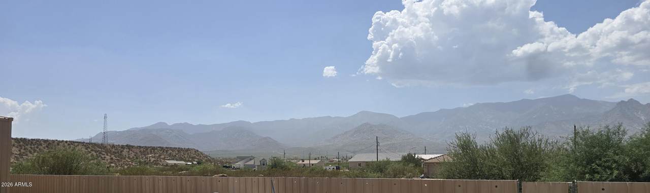 https://bt-photos.global.ssl.fastly.net/armls/1280_boomver_1_7076957-2.jpg