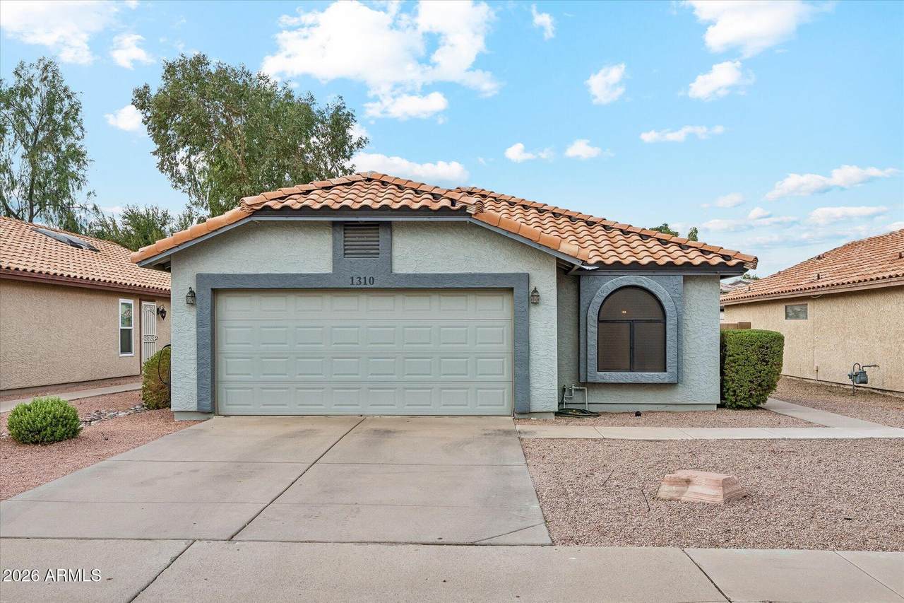 1310 Parkcrest Street - Photo 1