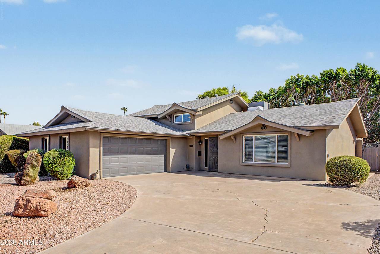 8613 Laredo Lane - Photo 1
