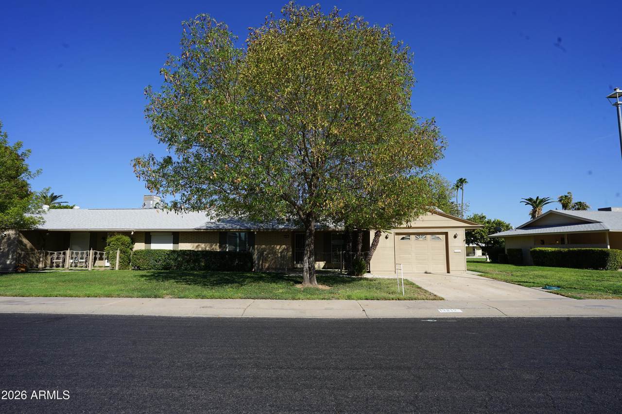 13813 99 Drive - Photo 1